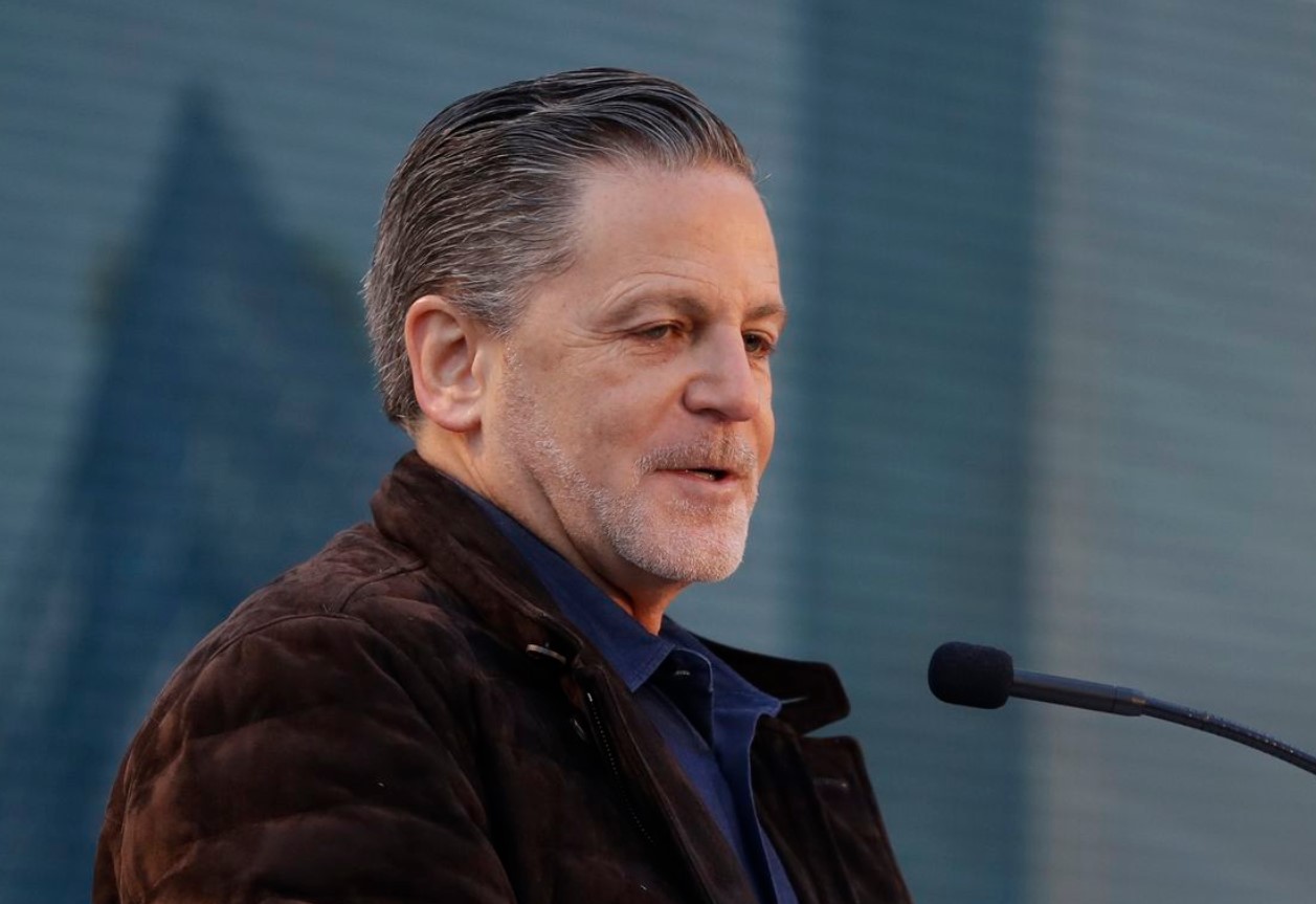 Dan Gilbert Net Worth